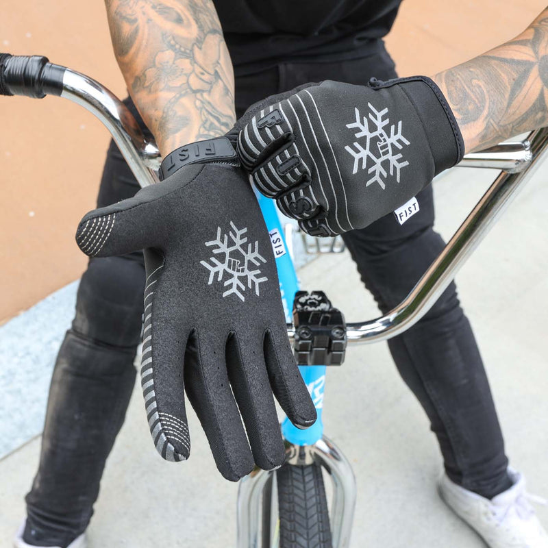 Frosty Fingers - Snow Tone Glove