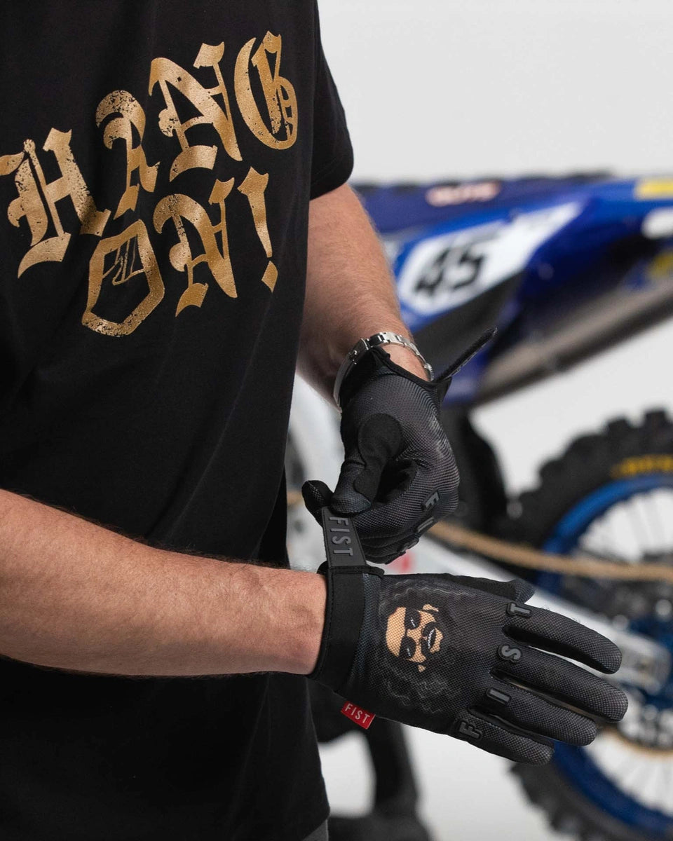 ADULT GLOVES
